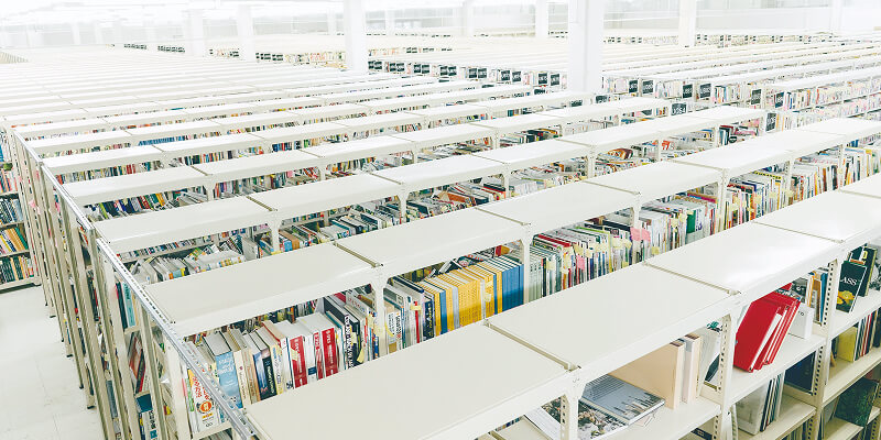 VALUE BOOKSの本棚